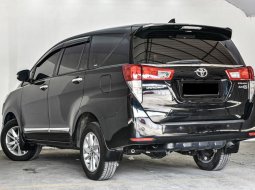 Jual Mobil Toyota Kijang Innova V 2018 di Depok 4