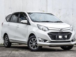 Jual Mobil Daihatsu Sigra R 2017 di Depok 1