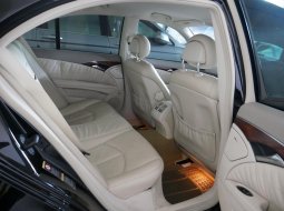 Jual Mobil Bekas Mercedes benz E 240 Elegant AT V6 2004 di Bantul, Yogyakarta 4