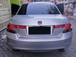 Dijual Cepat Honda Accord VTi-L 2011 di Jawa Timur 6