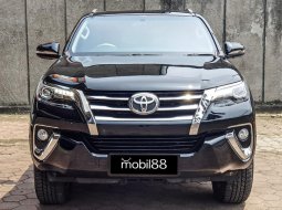 Dijual Cepat Toyota Fortuner VRZ 2017 di DKI Jakarta 2