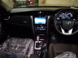 Jual mobil Toyota Fortuner VRZ 2017 , Kota Makassar, Sulawesi Selatan 3