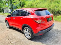 Mobil Honda HR-V 2016 E CVT terbaik di Jawa Tengah 1