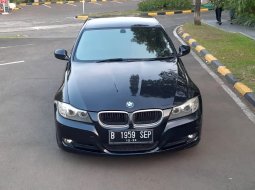 Jual Cepat BMW 3 Series E90 320i 2010 Hitam di DKI Jakarta 7