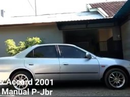 Dijual cepat mobil Honda Accord VTi 2001 di Jawa Timur 7