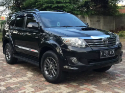Dijual Toyota Fortuner VNT Turbo Diesel AT 2013 Hitam, Super Istimewa, Bekasi Jawa Barat 6