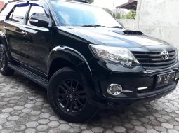 Dijual cepat mobil Toyota Fortuner G VNT Turbo 2015 di Sulawesi Utara 6