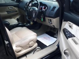 Dijual cepat mobil Toyota Fortuner G VNT Turbo 2015 di Sulawesi Utara 4