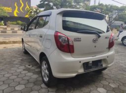 Jual Mobil Bekas Daihatsu Ayla X 2017 di Depok 2