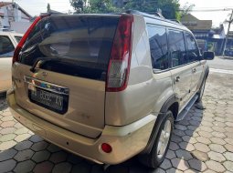 Jual Mobil Nissan X-Trail STT 2006 di Magelang  2