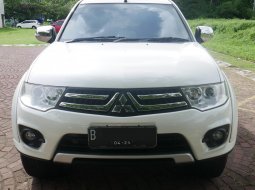 Jual Mobil Bekas Mitsubishi Pajero Sport Exceed 2013 matic putih area Semarang, jawa tengah 6