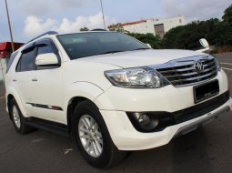 Jual Mobil Bekas Toyota Fortuner G TRD AT 2012 di DKI Jakarta 8