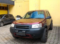 Jual Mobil Bekas Land Rover Freelander Td4 2002 di Jawa Barat 5