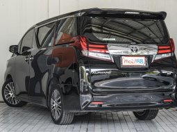 Jual Mobil Bekas Toyota Alphard G 2017 di Jawa Timur 1