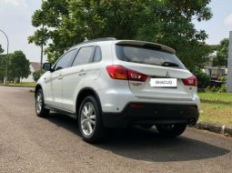 Dijual Mobil Mitsubishi Outlander Sport Limited 2012 di Bekasi 8