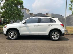 Dijual Mobil Mitsubishi Outlander Sport Limited 2012 di Bekasi 1