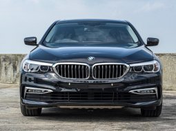 Dijual mobil BMW 5 Series 530i LUXURY 2018 Jawa Timur 1