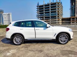 Dijual Mobil BMW X3 xDrive35i Putih interior Cognac 2019 Jawa Timur 6