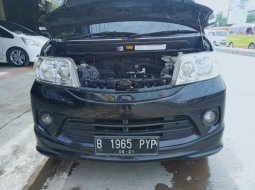 Dijual Mobil Daihatsu Luxio D M/T 2016 di Bekasi 4