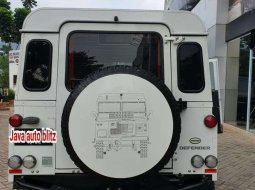 Banten, Land Rover Defender 1990 kondisi terawat 3