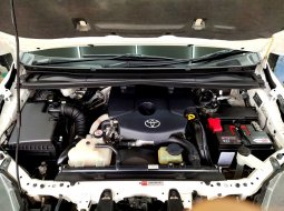 Dijual Mobil Toyota Kijang Innova 2.4 G diesel Matic 2017 Putih, DKI Jakarta 5