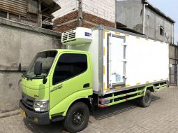 Dijual mobil bekas 110SDL Hino Dutro Engkel LONG Box Freezer 2018 di DKI Jakarta 4