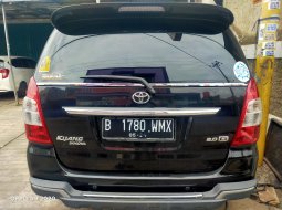Dijual cepat mobil Toyota Kijang Innova 2.0 G 2013 Hitam di Bekasi 1