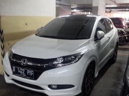 Dijual Mobil Honda HR-V 1.8L Prestige Dual Tone Terawat 2015 di DKI Jakarta 6