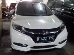 Dijual Mobil Honda HR-V 1.8L Prestige Dual Tone Terawat 2015 di DKI Jakarta 5