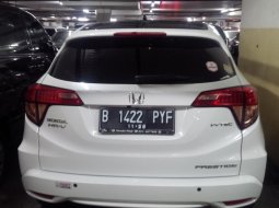 Dijual Mobil Honda HR-V 1.8L Prestige Dual Tone Terawat 2015 di DKI Jakarta 3