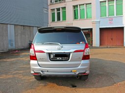 Dijual mobil bekas Toyota Kijang Innova V 2014 di DKI Jakarta 5