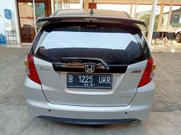 Dijual Mobil Bekas Honda Jazz RS 2011 di Jawa Barat 3