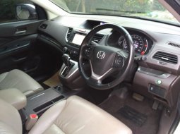 Dijual mobil Honda CR-V 2.4 Prestige 2014 di Tangerang Selatan 8