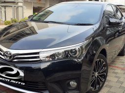 Dijual Mobil Toyota Corolla Altis 1.8 V 2014 Tangerang Selatan 2
