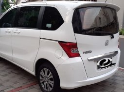 Jual cepat mobil Honda Freed SD 2016 di Tangerang Selatan 2