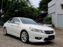 Dijual Mobil Bekas Honda Accord 2.4 VTi-L 2015 Putih di DKI Jakarta 11