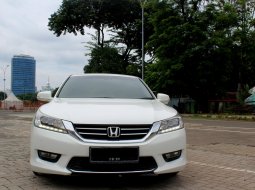 Dijual Mobil Bekas Honda Accord 2.4 VTi-L 2015 Putih di DKI Jakarta 10