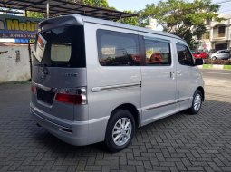 Dijual Mobil Daihatsu Luxio X 2015 Manual di Jawa Timur 5