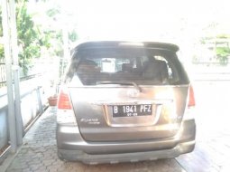 Dijual cepat Kijang Innova V 2.0 bensin AT 2010, DKI Jakarta 6