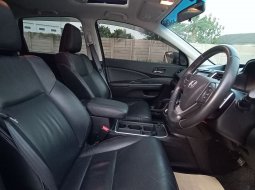 Dijual cepat mobi Honda CR-V 2.4 Prestige at 2015 di Bekasi 2