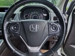 Mobil Honda CR-V 2014 2.4 terbaik di Jawa Timur 17