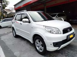 Jual cepat Toyota Rush TRD Sportivo 2014 di Jawa Timur 6