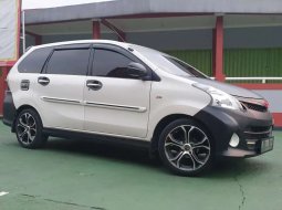 Dijual mobil bekas Toyota Avanza Veloz, Banten  8