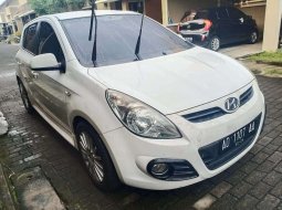 Mobil Hyundai I20 2009 GL terbaik di Jawa Tengah 1