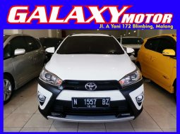 Jual mobil bekas murah Toyota Yaris Heykers 2017 di Jawa Timur 3