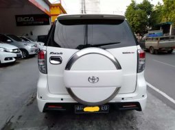 Jual cepat Toyota Rush TRD Sportivo 2014 di Jawa Timur 2