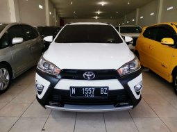 Jual mobil bekas murah Toyota Yaris Heykers 2017 di Jawa Timur 2