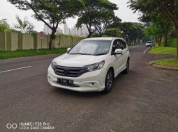 Mobil Honda CR-V 2014 2.4 terbaik di Jawa Timur 1
