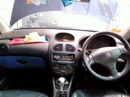 Jawa Timur, Peugeot 206 2003 kondisi terawat 4