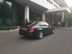 Jual Mobil BMW 3 Series 320i F30 Sport AT 2015/2016 Hitam, DKI Jakarta 2